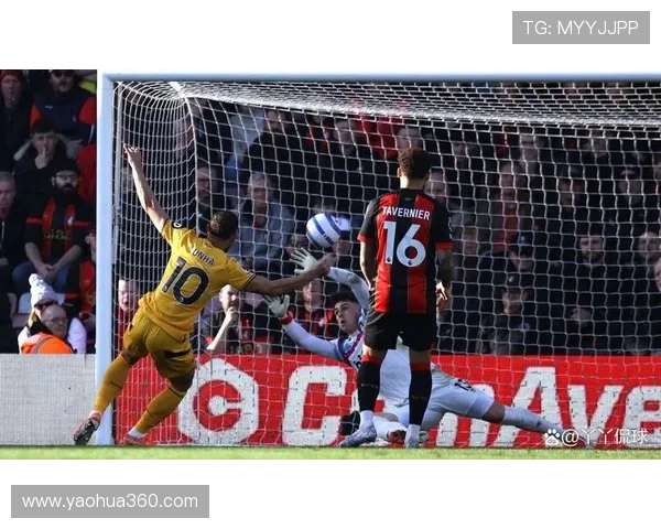 伯恩茅斯展现战术灵活性,迎来关键战役的值得关注表现 伯恩茅斯展现战术灵活性,迎来关键战役的值得关注表现