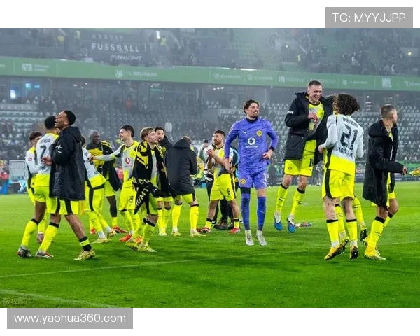 多特蒙德提速即崩盘,节奏失控暴露中场衔接与体能分配问题 多特蒙德提速即崩盘,节奏失控暴露中场衔接与体能分配问题