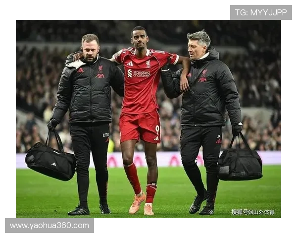 曼联引援逻辑问题显现，高价投入但成效有限，对球队重建形成制约